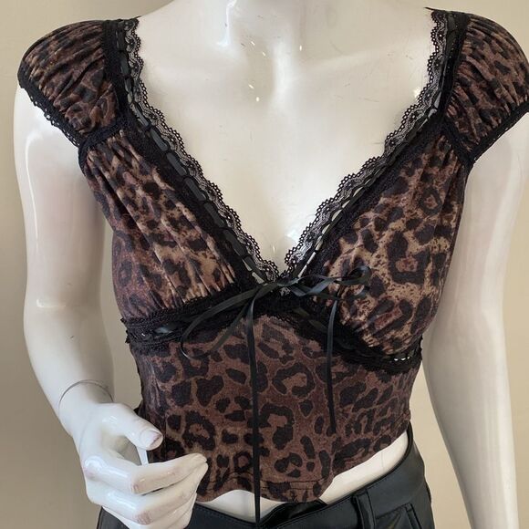 dELiA*s Tops - dELiA*s by Dolls Kill Leopard Print Lace-Trim Short Sleeve Tie Open Back Top